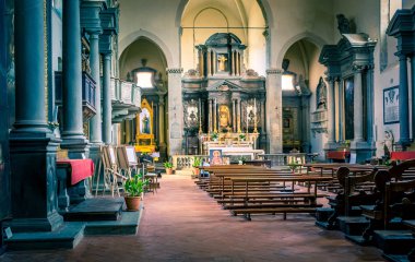 Cortona, İtalya - 26 Haziran 2015: İç Toskana San Francesco Kilisesi Corton Town, İtalya