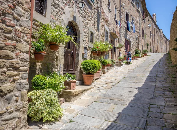 Hermosa Calle Cautivadora Ciudad Cortona Toscana Italia —  Fotos de Stock