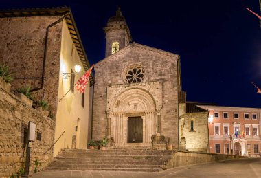 San Quirico Dorcia Toskana şehirde güzel kilise