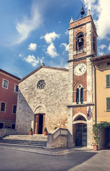 Hermosa Iglesia Ciudad Toscana San Quirico Dorcia — Foto de Stock