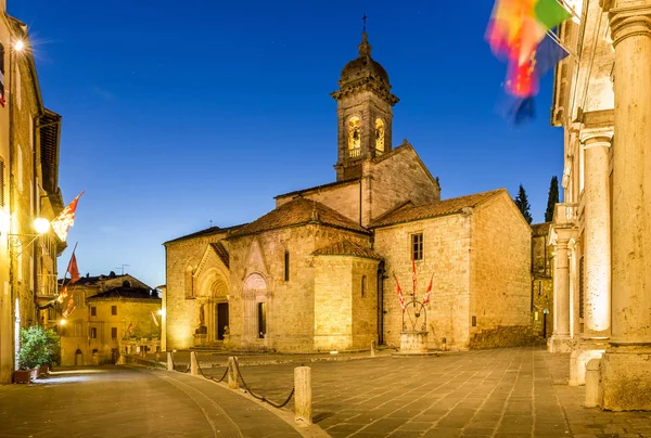 Hermosa Iglesia Ciudad Toscana San Quirico Dorcia — Foto de Stock