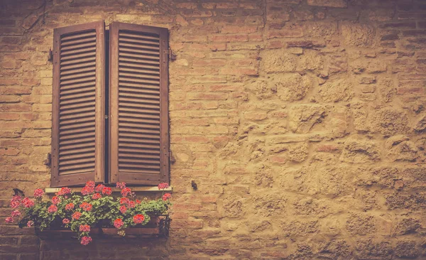 Brown Window Shutters Red Decorative Flowers — Stock Photo, Image