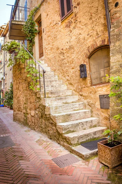 Toskana Bölgesindeki Eski Pienza Şehrin Inanılmaz Dar Sokak — Stok fotoğraf