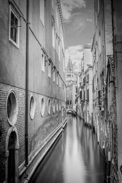 Stretto Canale Con Acqua Setosa Venezia — Foto Stock