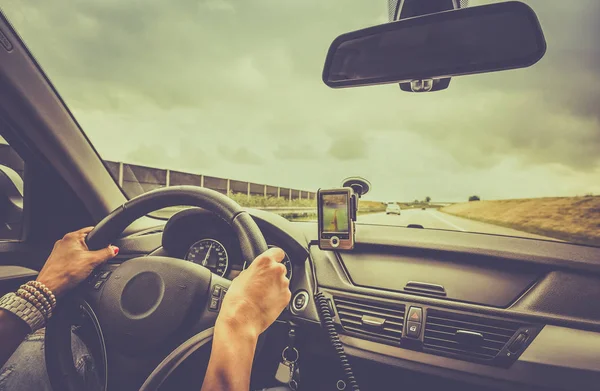 Woman Driving Car Using Navigation Device — Stock Photo, Image