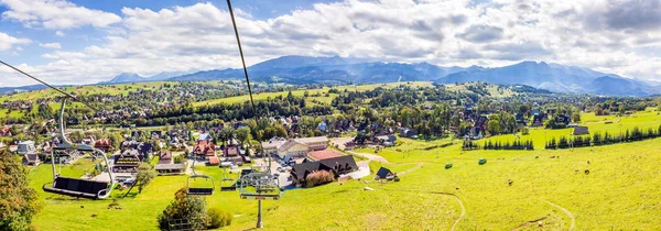 Zakopane, Polonya - 16 Eylül 2018: Yaz Tatry dağlara, Zakopane şehir, Güney Polonya çevresi Panoraması