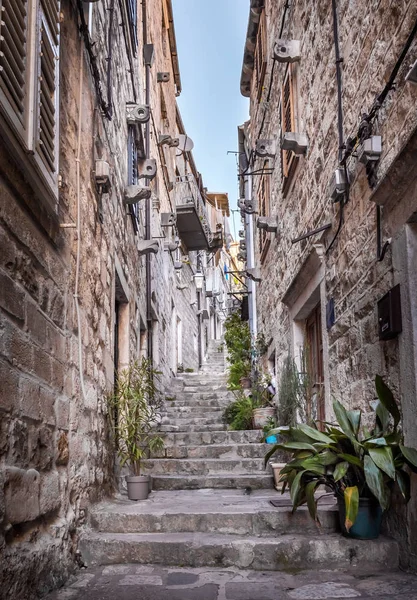Increíble Calle Estrecha Del Casco Antiguo Dubrovnik Croacia — Foto de Stock