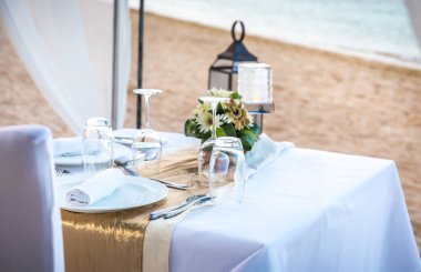 Romantik tablo üzerinde bir ortamda akşam Bali Adası, Endonezya