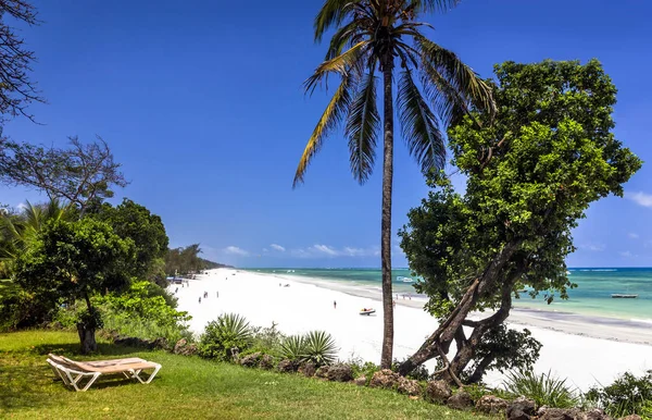 Erstaunliche diani beach sea cape, kenia — Stockfoto
