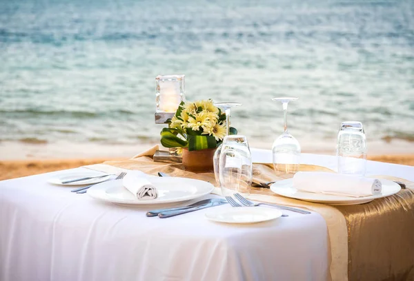 Romantic table setting — Stock Photo, Image