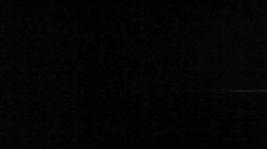 Büyük yüzme havuzu aquapark aşırı hidro su kaydırak tüp aşağı kayan erkek Amazing 4k birinci şahıs pov atış