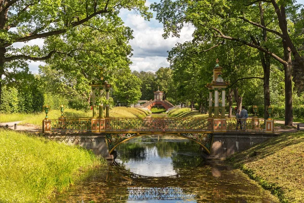 Brücke im Alexanderpark Stockbild