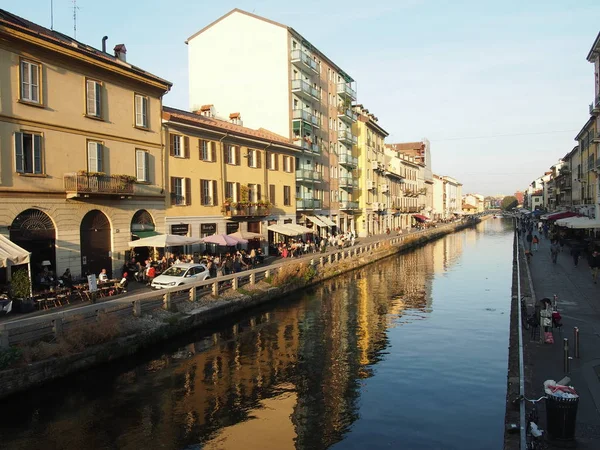 İtalya, Milano, Naviglio Grande, Ekim, 2017