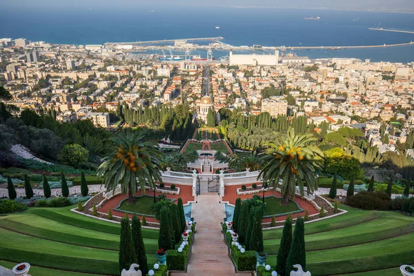 Haifa, İsrail Bahai bahçelerde manzaraya