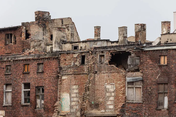 Opuštěná Paritálně Zničená Stará Cihlová Budova Centru Polského Gdaňsku — Stock fotografie