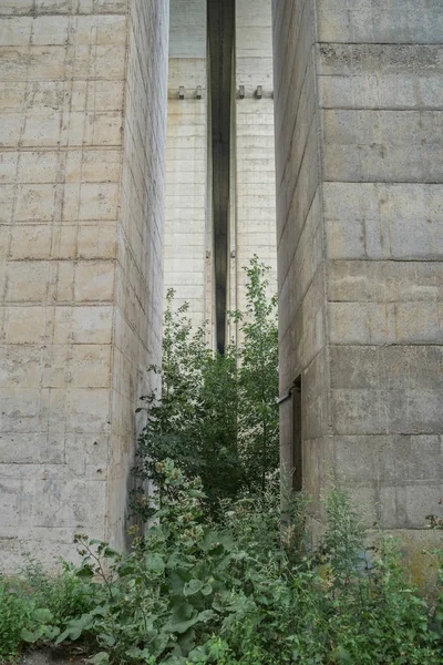 O Wiedtalbruecke, uma ponte autobahn construída de concreto . — Fotografia de Stock