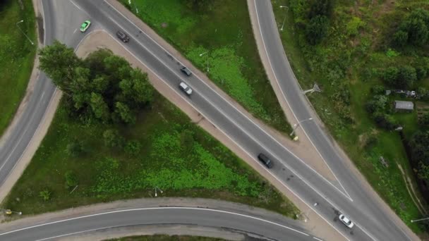 Letecký Pohled Silnici Mimo Město Cesta Autem Lesích Polích Vzduchu — Stock video