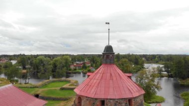 Kırsaldaki kalenin havadan video