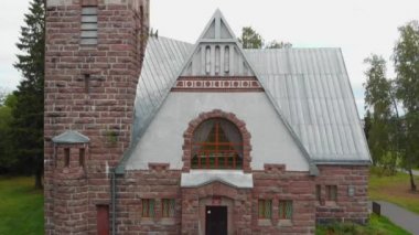 Kırsaldaki kalenin havadan video