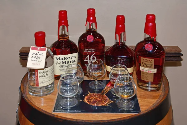 Loretto Estados Unidos Septiembre 2019 Botellas Vasos Whisky Maker Mark — Foto de Stock