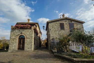 Kırmızı Saat Kulesi, Frontino