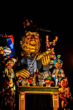 Bir Fano tarihsel karnaval