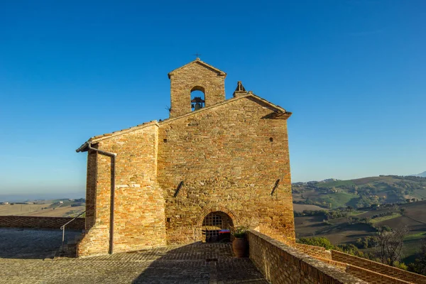 Castillo Piticchio Arcevia — Foto de Stock