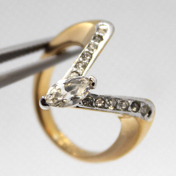 CHEVRON Style Gorgeous MARQUISE & Round Cubic Conia Ring 18K Size 6 New
