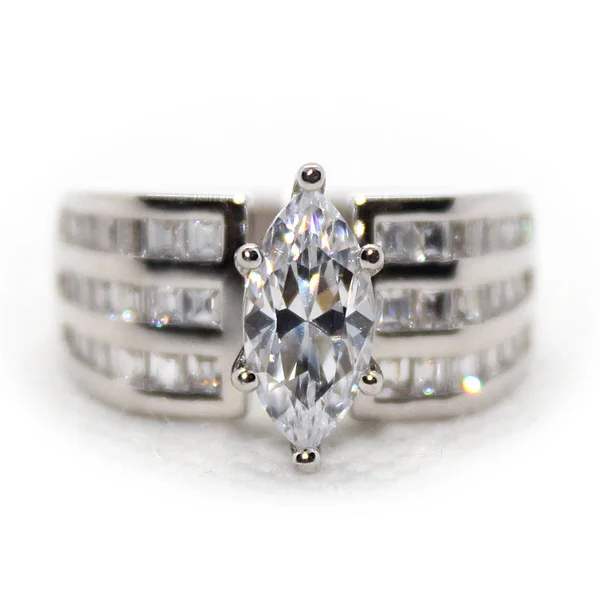 Bella Luce Diamante Simular Ring 96Ctw Marquesa Baguette Estilo Casamento — Fotografia de Stock