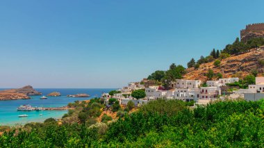 Güzel koy ile Lindos tarihi şehir