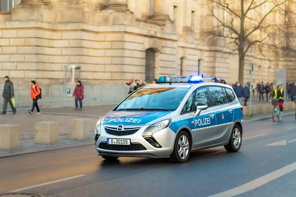 Берлін Німеччина Грудня 2018 Поліцейський Автомобіль Шляху Розгортання Берліні — стокове фото