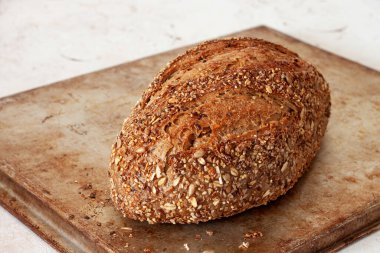 tam tahıllı ekmek. 