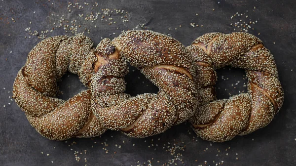 Свежая Турецкая Уличная Еда Simit Традиционные Турецкие Бублики — стоковое фото