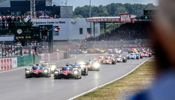 Le Mans / Fransa - 13-14 Haziran 2017: 24 Le Mans kalkış Cumartesi 15 saat