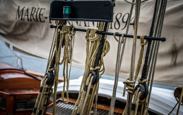 Le Havre / France  - November  05 2017: Transat Jacques Vabre, Marie Fernand 1894, details of french pilot cutter and cordages — Fotografia de Stock