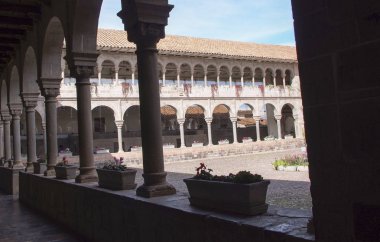 Cusco Koricancha Tapınağı Avlusu, Peru