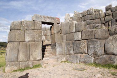 Cusco eteklerinde Inca kalesi Sacsayhuaman