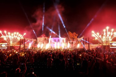 Bokeh parçaları ile soyut havai fişek arka plan