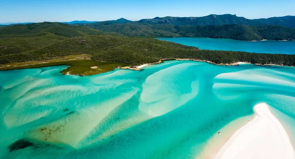 Aerial of Hill Inlet and White Haven Beach from the air over Whitsunday Island — Stock Photo, Image