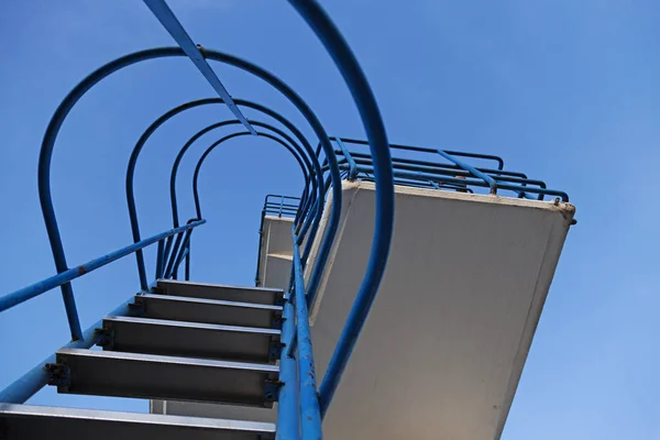 Sobe até a torre de salto — Fotografia de Stock