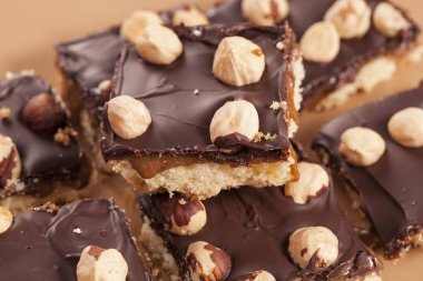 Fındıklı çikolatalı kek yakın