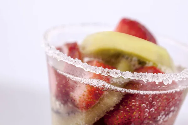 Taze Meyveli Soda Kokteyli