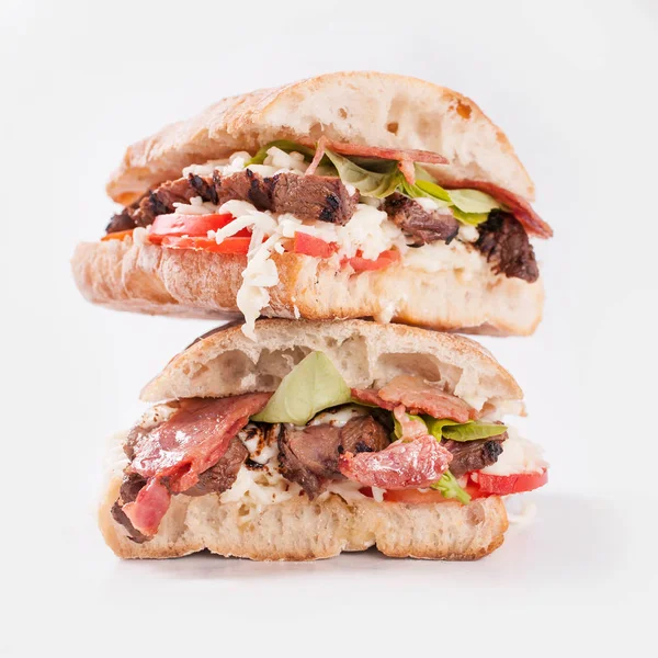 Двокомпонентний Бутерброд Стейком — стокове фото