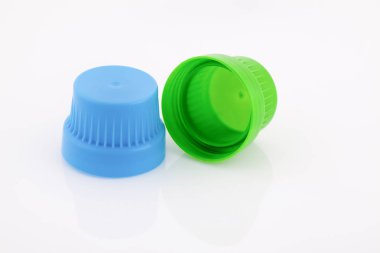 Plastik galon veya şişe kapağı.