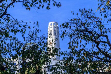 Coit Tower San Francisco California, East Bay Park'tan görüldüğü gibi