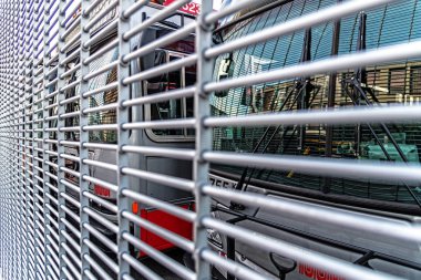 San Francisco California bokeh görünümü Muni Otobüs North Beach alanında güvenli depolama tesisi