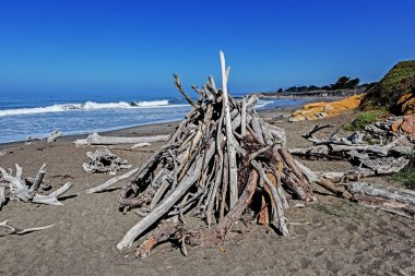 izole kumlu plajda beachcombers kulübe