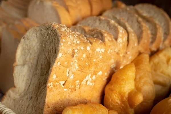 Close Sliced Whole Grain Bread — Stock Photo, Image