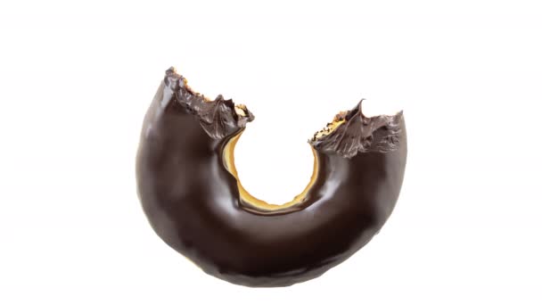 Top Choklad Donut Äta Vit Bakgrund Stop Motion — Stockvideo