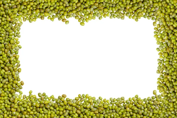 Mungo fazole, rám izolovaný na bílém pozadí — Stock fotografie